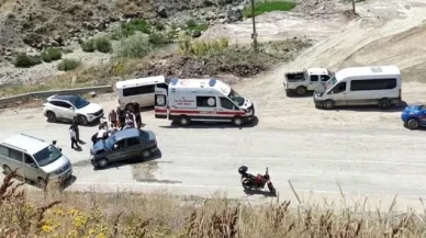 Hakkâri-Van Karayolunda Trafik Kazası: 2 Kişi Yaralandı