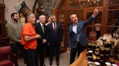 İsmail Kahraman, Rize Kültür ve Sanat Merkezi'nde İncelemelerde Bulundu