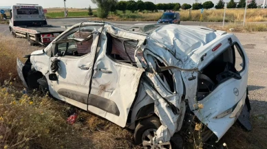 Sandıklı’da Feci Kaza Hafif Ticari Araç Takla Attı: 1 Ölü, 2 Yaralı