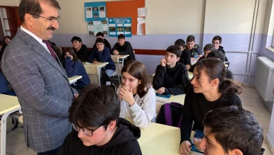 İl Millî Eğitim Müdürü Fahri Acar, Artvin Fen Lisesini Ziyaret Etti