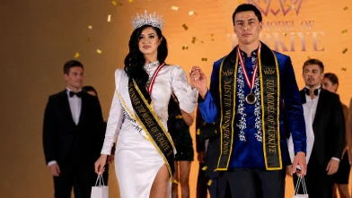 Emirdağlı Güzellik: Dilhan Divrikli, Top Model Of Türkiye 2026'da Taht Kurdu