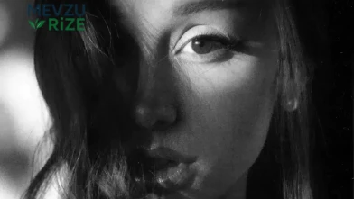 'Petal' çıktı: Ariana Grande sekizinci stüdyo albümüyle müzik piyasasında!