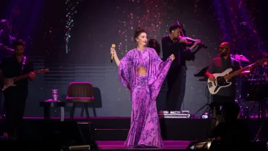 Sıla Gençoğlu, Kıbrıs'ta hayranlarıyla buluşarak unutulmaz bir konser gerçekleştirdi!