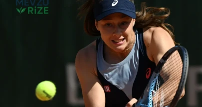 Zeynep Sönmez çim kort sezonuna galibiyetle başladı