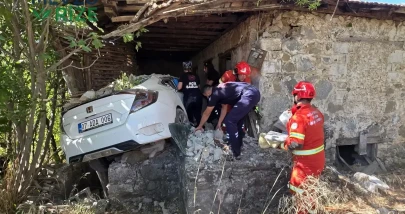 Seydikemer'de korkunç kaza: Otomobil evin duvarına çarptı, 1 kişi hayatını kaybetti, 1 kişi yaralandı!