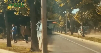 Şehirde Şok Edici Görüntü: Araç Kaldırımı Aştı, Vatandaşlar Gözlerine İnandı!