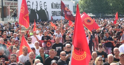 Kosova'nın başkenti Priştine'de UÇK komutanlarının cezalarına tepki gösterildi