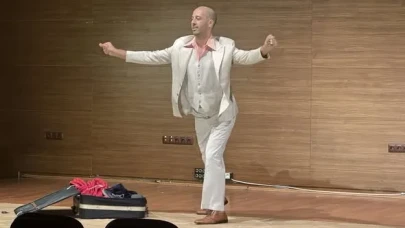 Borçka’da “Angelus” Sahnelendi: IV. Uluslararası Tiyatro Festivali’nde Duygu Dolu Bir Gece