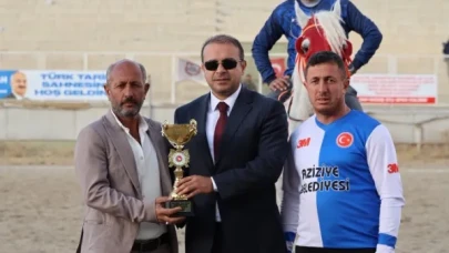Erzurum'da Atlı Cirit Yarı Final Mücadeleleri: Aziziye Şengel Şampiyon!