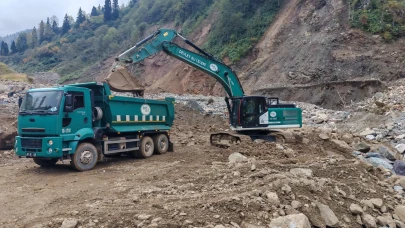 Rize'de DSİ'nin Taşkın Riskine Karşı Yapılandırma Çalışmaları Devam Ediyor