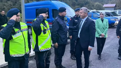 Vali Ergün, Jandarma Noktası'nı ziyaret ederek güvenlik güçlerine destek verdi