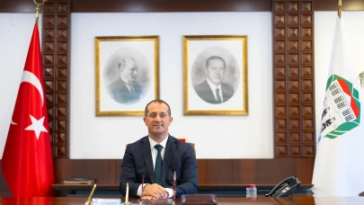 Cumhuriyet Bayramı'nda birlik mesajı: Başkan Ekim, değerlerimizi koruyacağız dedi