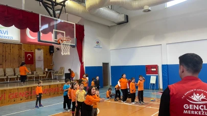 Arhavi Gençlik Merkezi'nde Öğrenciler Eğlenceli Anılar Biriktirdi