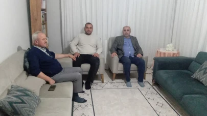 Müftü Demir, yeni evli din görevlisini ziyaret ederek mutluluklarını paylaştı