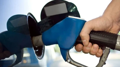 Akaryakıt Fiyatlarında Tarihi Artış: Litresi 60 TL’nin Eşiğine Geliyor