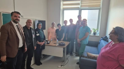 Dünya Anestezi Günü'nde Bayburt Devlet Hastanesi'nde sağlık çalışanlarına kutlama düzenlendi