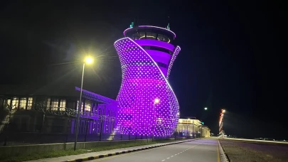 Rize-Artvin Havalimanı, Meme Kanseri Farkındalık Ayı'nda pembe ışıkla aydınlatıldı