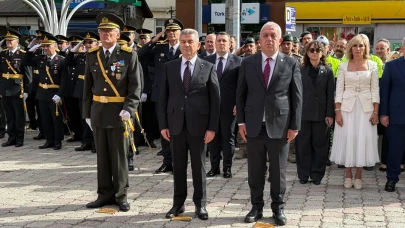 Artvin'de Cumhuriyet'in 102. yılı coşkuyla kutlandı, tören başlayarak anlam dolu anlar yaşandı