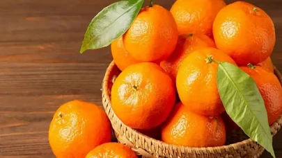 Mandalina Fiyatları Bahçede 8 TL'ye Geriledi: Ucuz Meyve Zamanı!