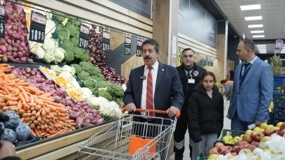 Erzurum'da Halk Pazarı: Uygun fiyatlarla gıda ihtiyacını karşılayan sosyal proje başladı