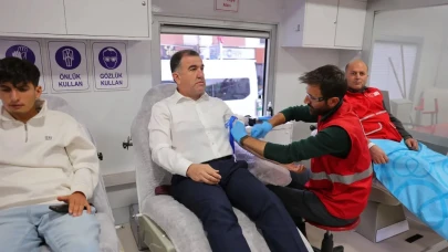 Bayburt Valisi Eldivan, gönüllü kan bağışına dikkat çekti ve katkı çağrısında bulundu
