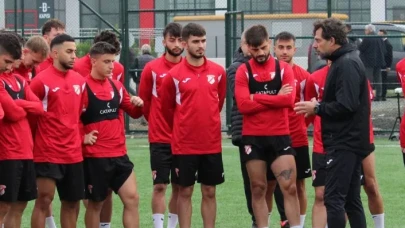 Sebat Gençlik Spor, Düzcespor maçı öncesi hazırlıklarını sürdürüyor ve Zekeriya'nın doğum günü kutlandı.