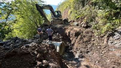 Şalpazarı'nda Yol Bakım ve Altyapı Çalışmaları Hızla Devam Ediyor