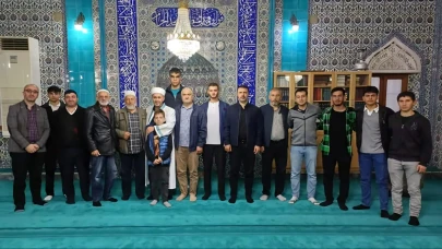 Van'da hafif ticari kamyonet takla attı: 2 yaralı, kaza soruşturuluyor