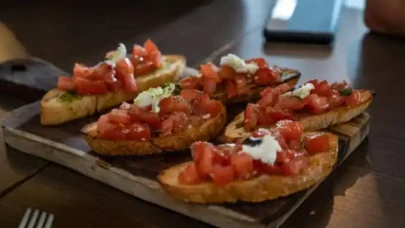 Bir İtalyan Lezzeti: Bruschetta Tarifi