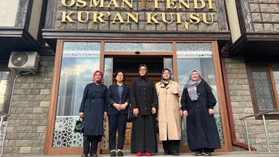 Rize'de protokol eşlerinden hafızlık öğrencilerine moral desteği ziyareti