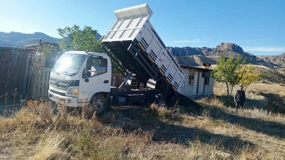 Olur Belediyesi kışa hazırlanıyor, altyapı ve yol çalışmalarıyla vatandaşların yaşamını kolaylaştırıyor