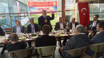 Gençlere Değerler Eğitimi: Sürmene'de Manevi Kahvaltı Programı Düzenlendi