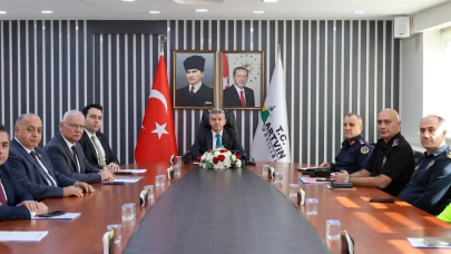 Artvin'de Trafik Levhaları Sadeleştiriliyor, Güvenlik Artırılıyor