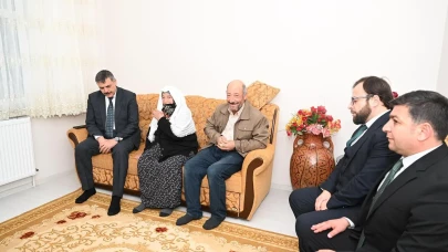 Vali Çiftçi, şehit ailesini ziyaret ederek vefa örneği gösterdi
