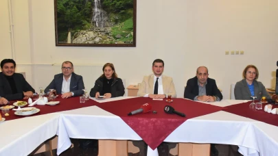 AK Parti Artvin İl Başkanı Aydemir, medya ile işbirliği için toplantı düzenledi