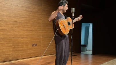 Borçka Tiyatro Festivali, APSOLİT ile sahneleri coşturdu!