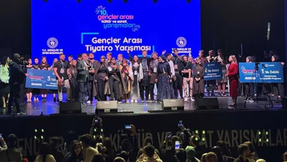 Bakan Bak: Türkiye Yüzyılı, gençlerin yüzyılı olacak