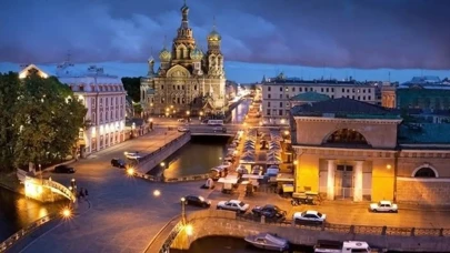 Beyaz Geceler Hangi Tarihlerde Gerçekleşiyor? St. Petersburg İçin Gezi Rehberi ve İpuçları