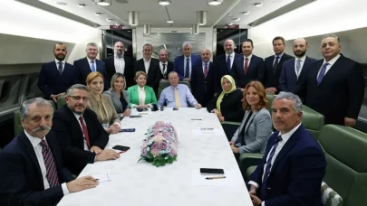 Cumhurbaşkanı Erdoğan’ın uçağında sürpriz isim!