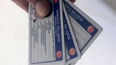 Eski Sürücü Belgeleri İçin Yenileme Süresi Yaklaşıyor: 2016 Öncesi Ehliyetler Geçersiz Olacak!
