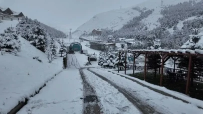 Erzurum'da 14 Ekim'de Okullar Tatil Mi? Salı Günü Kar Tatili Bekleniyor Mu?