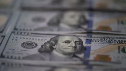 Hazine, 2,25 Milyar Dolar İle Yeni Bir Borçlanma Sürecine Girdi