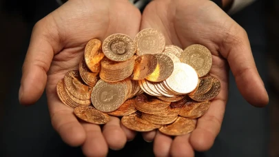 Yıl Sonu Altın Fiyatları: Nakite İhtiyaç Olmadıysa Bozdurmaktan Kaçının!