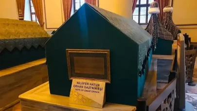 Osmanlı'ya Tarih Sayfalarında İz Bırakan İlk Padişah Annelerinden: Nilüfer Hatun'un Hayatı ve Ailesi Üzerine Bilgiler