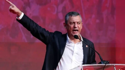 "Önümüzdeki Seçimlerde CHP'nin İktidar Yolunda İddialı Hamleleri"
