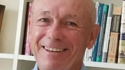 Peter Howitt: Yaşı ve Doğum Yeri Merak Ediliyor!