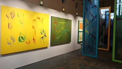 Ressam Mustafa Ata'nın Askıda Sergisi İlgiyle Devam Ediyor!