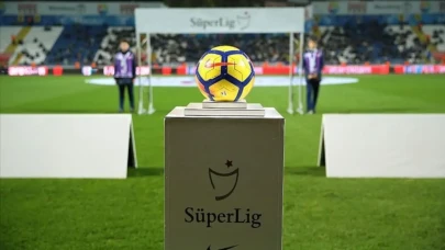 Süper Lig 8. hafta heyecanıyla başlıyor: Trabzonspor ve Antalyaspor maçlarıyla start alıyor!