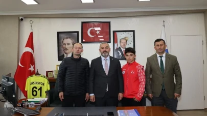 Eren Koç, Bulgaristan'daki Wushu Kungfu Şampiyonası'nda Türkiye'yi temsil edecek