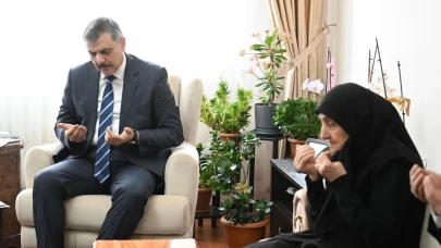 Vali Çiftçi, şehit Üsteğmen Aksu'nun ailesini ziyaret ederek başsağlığı diledi